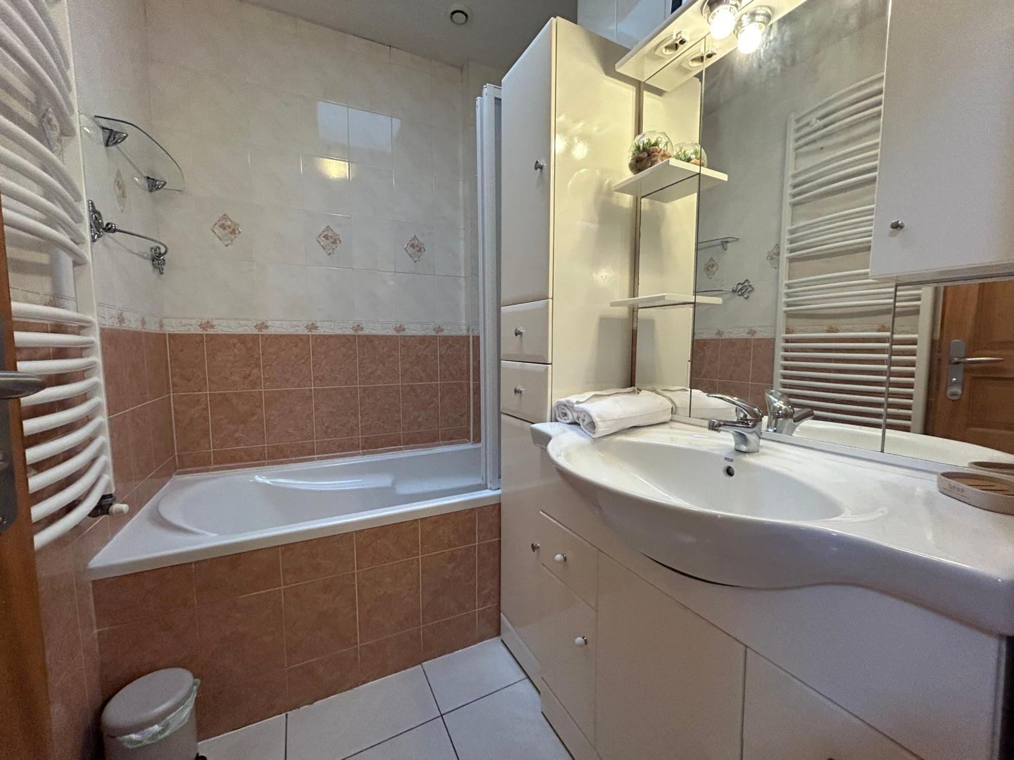 דירות Charmant T3 Avec Terrasse Au Coeur De סיבור מראה חיצוני תמונה